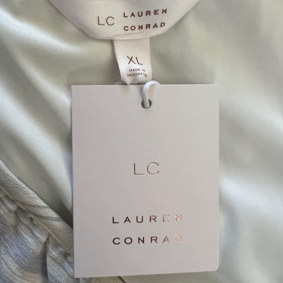 COPY - NEW Women's LC Lauren Conrad Ruffle Wrap Dress - Picture 3 of 9